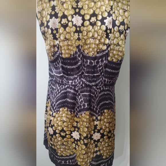 CAbi pearls and chains 100%‎ silk medium scoopneck camisole tank top - Picture 4 of 10